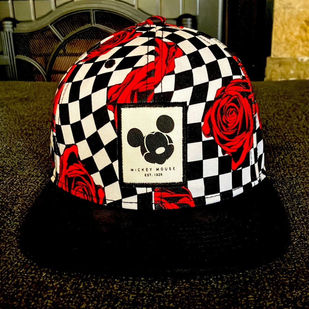 Neff Mickey Mouse hat (with roses)